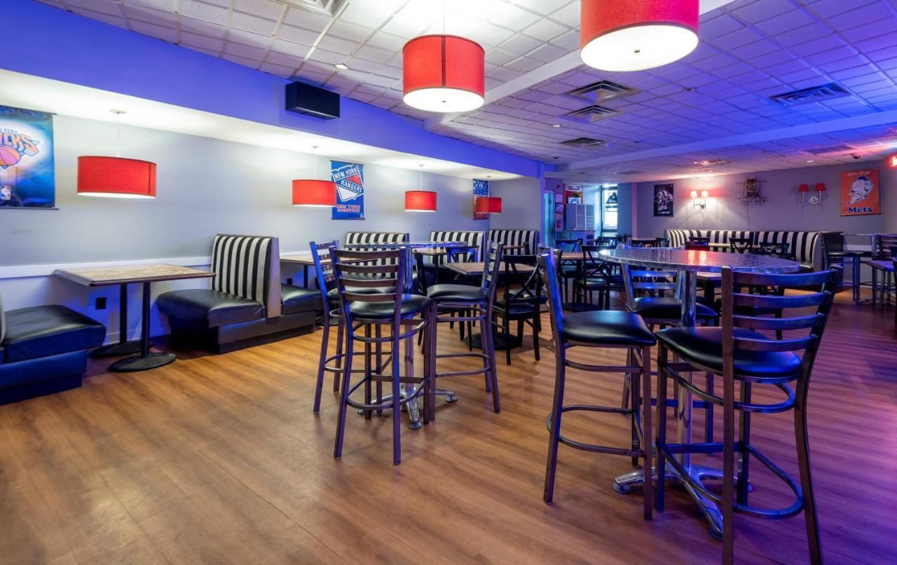 Red Roof Inn Plus Newark Liberty Airport - Carteret Bagian luar foto