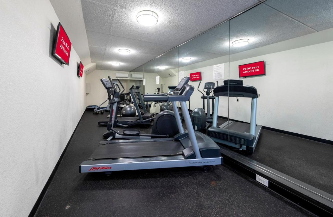 Red Roof Inn Plus Newark Liberty Airport - Carteret Bagian luar foto