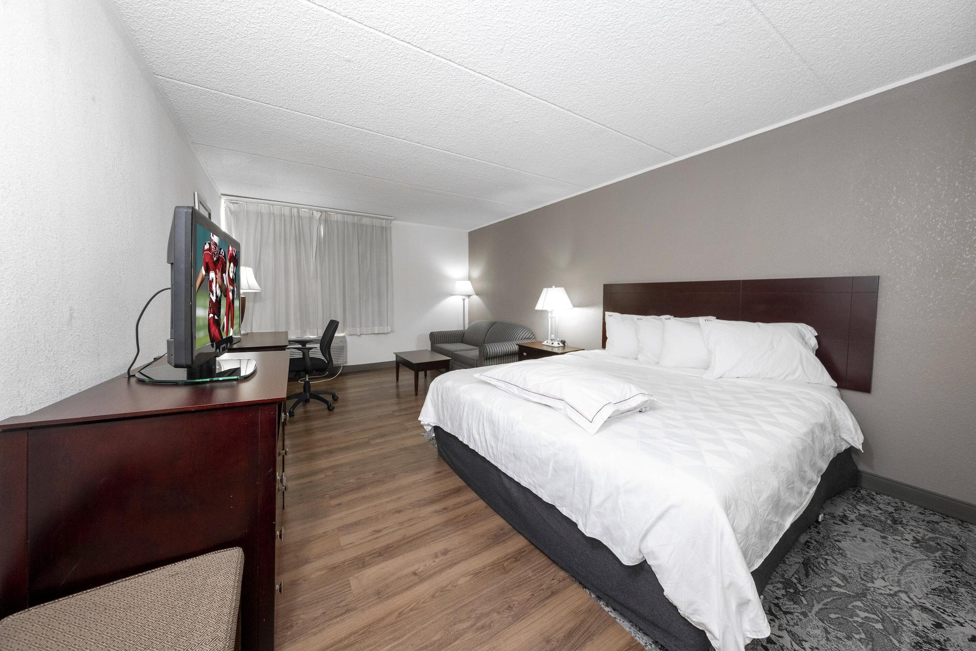 Red Roof Inn Plus Newark Liberty Airport - Carteret Bagian luar foto