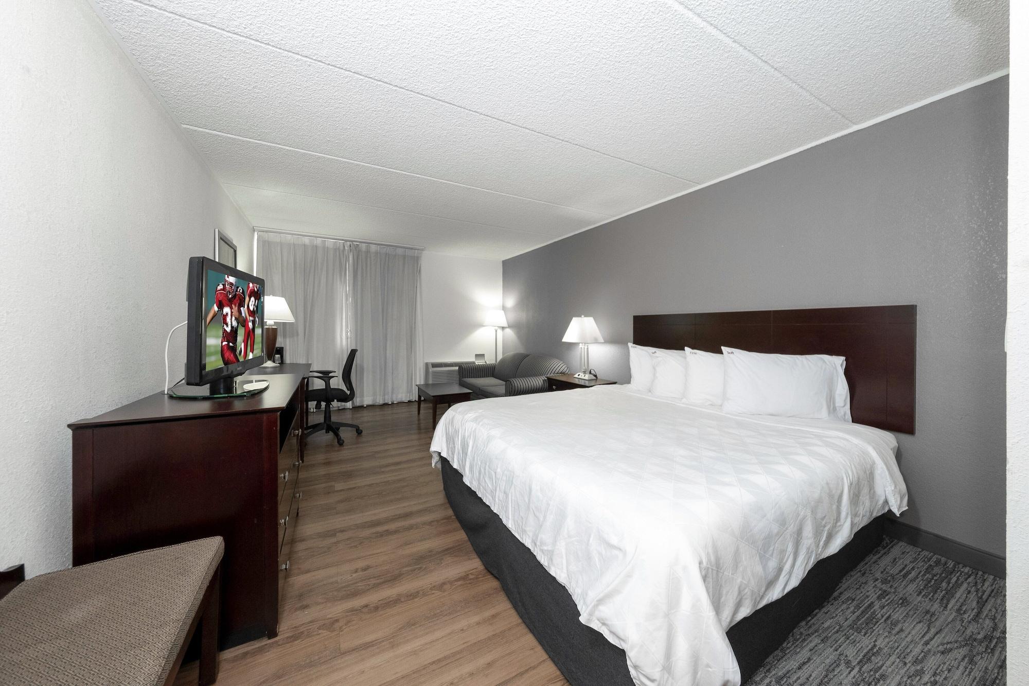 Red Roof Inn Plus Newark Liberty Airport - Carteret Bagian luar foto