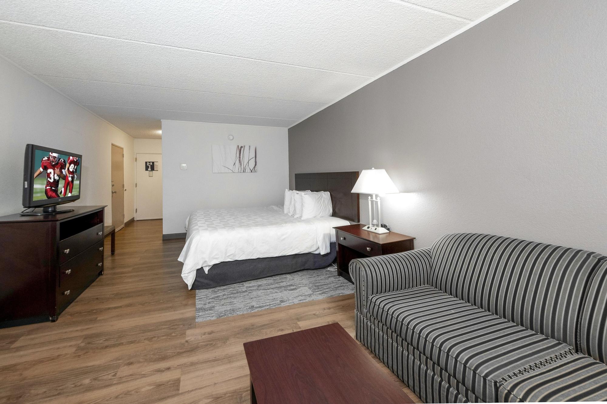 Red Roof Inn Plus Newark Liberty Airport - Carteret Bagian luar foto