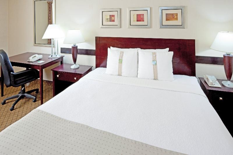 Red Roof Inn Plus Newark Liberty Airport - Carteret Bagian luar foto