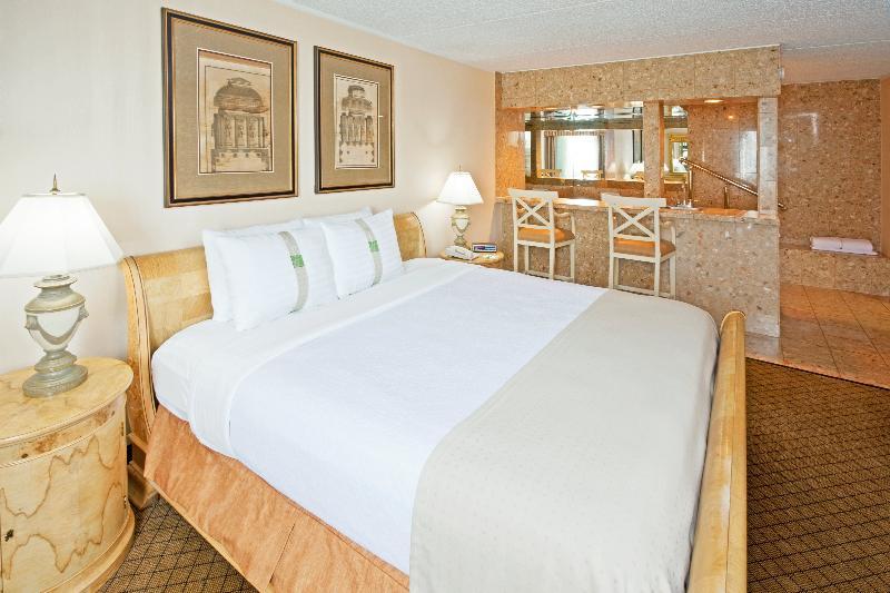 Red Roof Inn Plus Newark Liberty Airport - Carteret Bagian luar foto